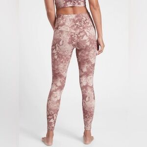 Athleta sz SP Elation printed tight in pink floral like new condition